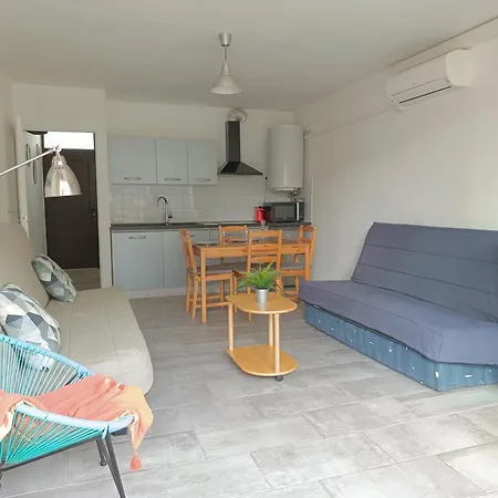 アパート Proche Plages Et Centre - Terrasse - Clim & Parking
